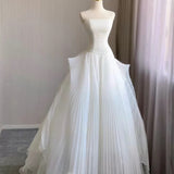 Cifeeo- Chic Ball Gown Strapless Sleeveless White Tulle Wedding Dresses With Ruffles C1958