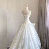 Cifeeo- Chic Ball Gown Strapless Sleeveless White Tulle Wedding Dresses With Ruffles C1958