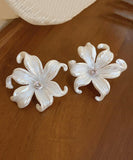 CIFEEO- Classy White Acrylic Zircon Floral Stud Earrings ZZ055