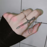 Cifeeo 2023 Nieuwe Punk Gemaakt Oude Retro Schedel Zwaard Siamese Keten Beweegbare Plug-In Cirkel Metalen Vinger Ring Voor Vrouwen Hip