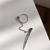 Cifeeo 2023 Nieuwe Punk Gemaakt Oude Retro Schedel Zwaard Siamese Keten Beweegbare Plug-In Cirkel Metalen Vinger Ring Voor Vrouwen Hip