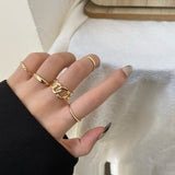 New Punk Cool Hip Pop Rings Multi-layer Adjustable Chain Four Open Finger Rings Alloy Women Rotate Rings for Women Party Gift