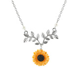 Christmas Gift Delicate Sunflower Pendant Choker Necklace For Women Creative Imitation Pearls Jewelry Necklace Clothes Accessories