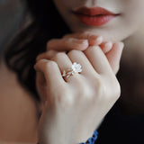 Elegant White Shell Flower Branch Shape Golden Opening Rings Korean Fashion Jewelry Wedding Girls Unusual Accessories For Woman