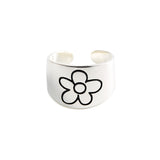 2021 New Korean Style Flower Rings for Women Punk Trendy Vintage Plum Blossom Ring Small Daisy Flower Rings Party Couple Rings
