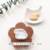 1Pc Cute Christmas Biscuit Mold Cookie Cutter Stamp Xmas Pattern Snowman Gingerbread Man Trees 3D Plastic Cake Decorating Tools