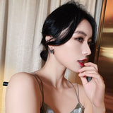 2023 new high-end illusion crystal Peach Heart Earrings Fashion Korean jewelry sexy party female Earrings student accessories