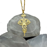 2021 New Trendy Fashion Simple Lotus Flowers Pendant Necklaces Designer Charms Hollow Out Alloy Necklace for Women