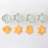 4Pcs/Set Christmas Sandwich Biscuit Mold Pendant Bead Bell Shape Pattern Snowflake Mold Xmas Decoration Baking Tool Icing Cookie