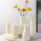 Back to school Home Nordic Plastic Vase Simple Small Fresh Flower Pot Storage Bottle for Flowers Living Room Modern Home Decoration Ornaments