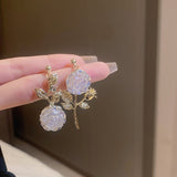 Back to schoolKorean New Asymmetric Flower Earrings Fashion Temperament Versatile Earrings Female Jewelry
